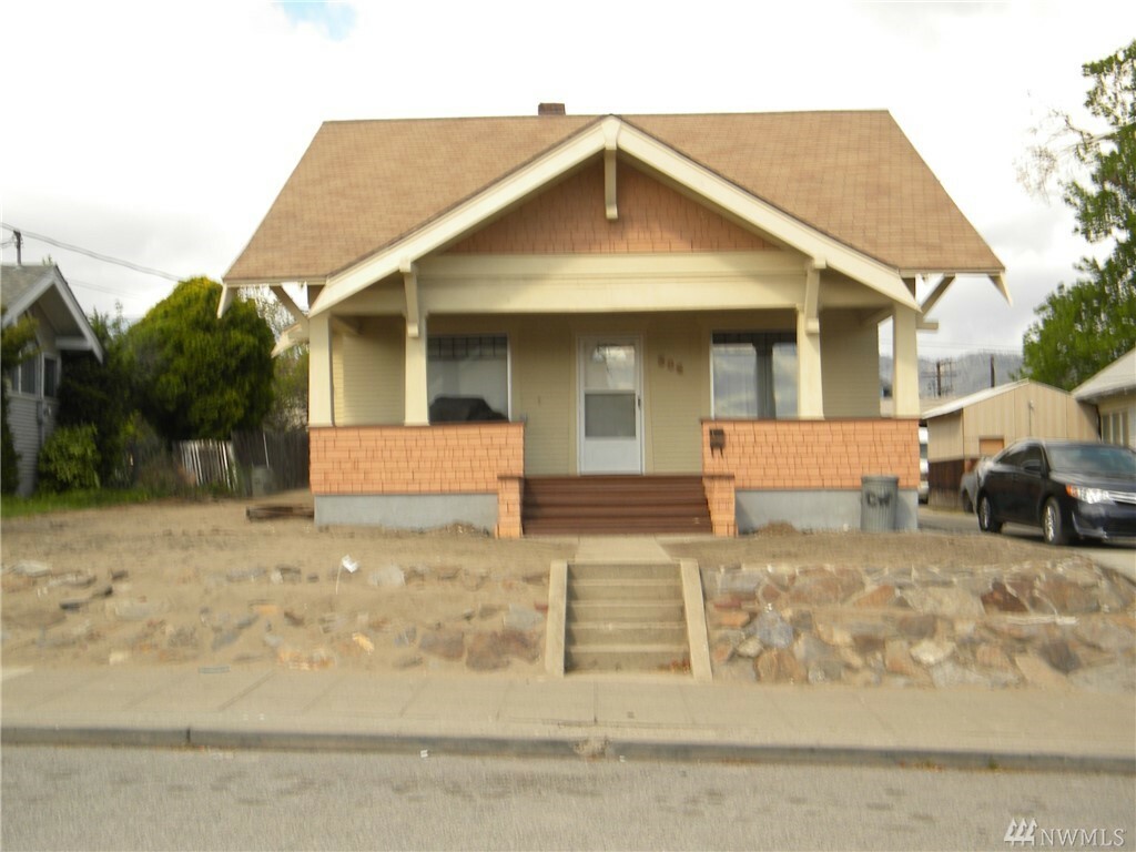 Property Photo: 506 S Malaga WA 98801