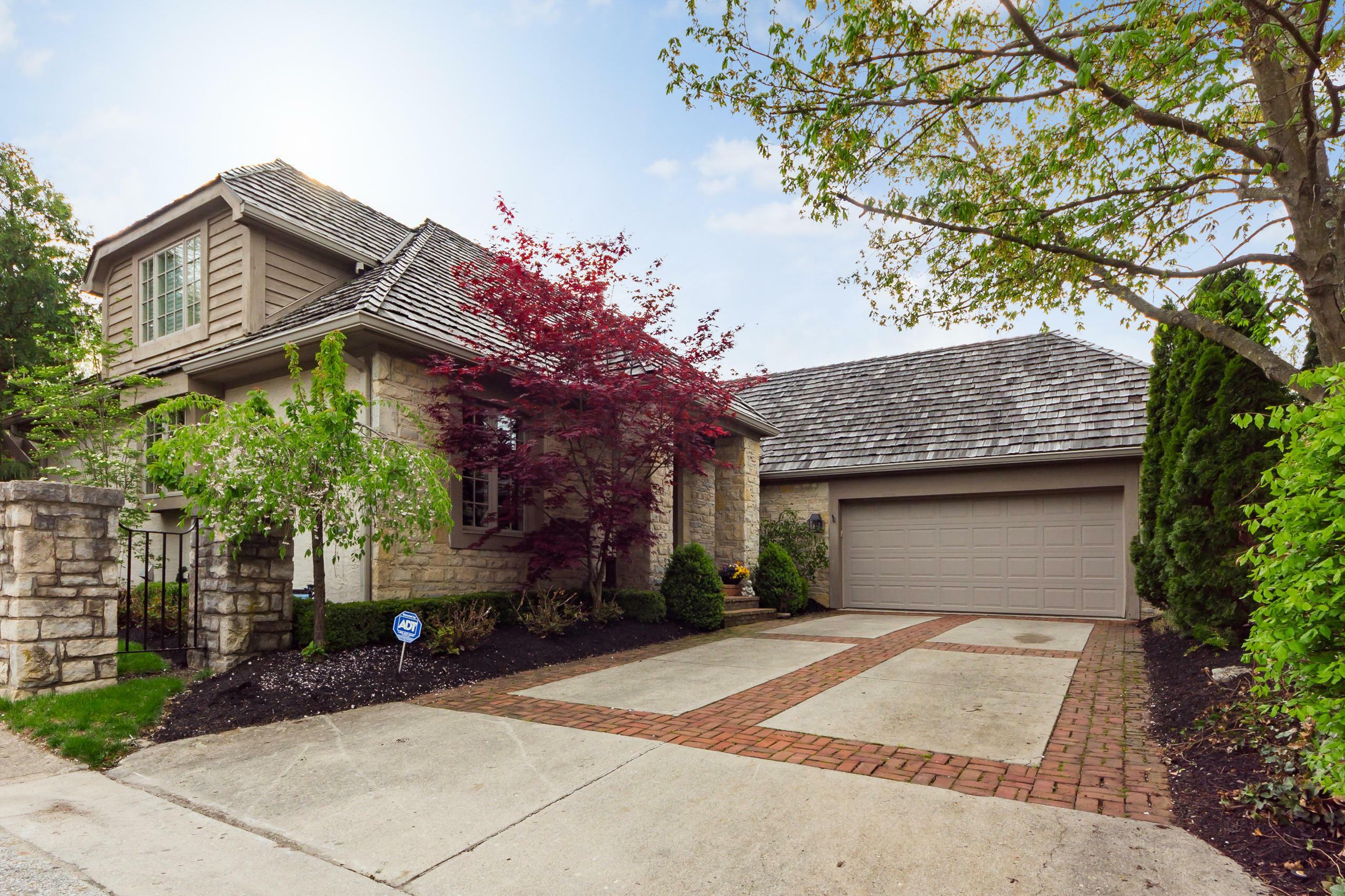 Property Photo: 5721 Loch Maree Court OH 43017