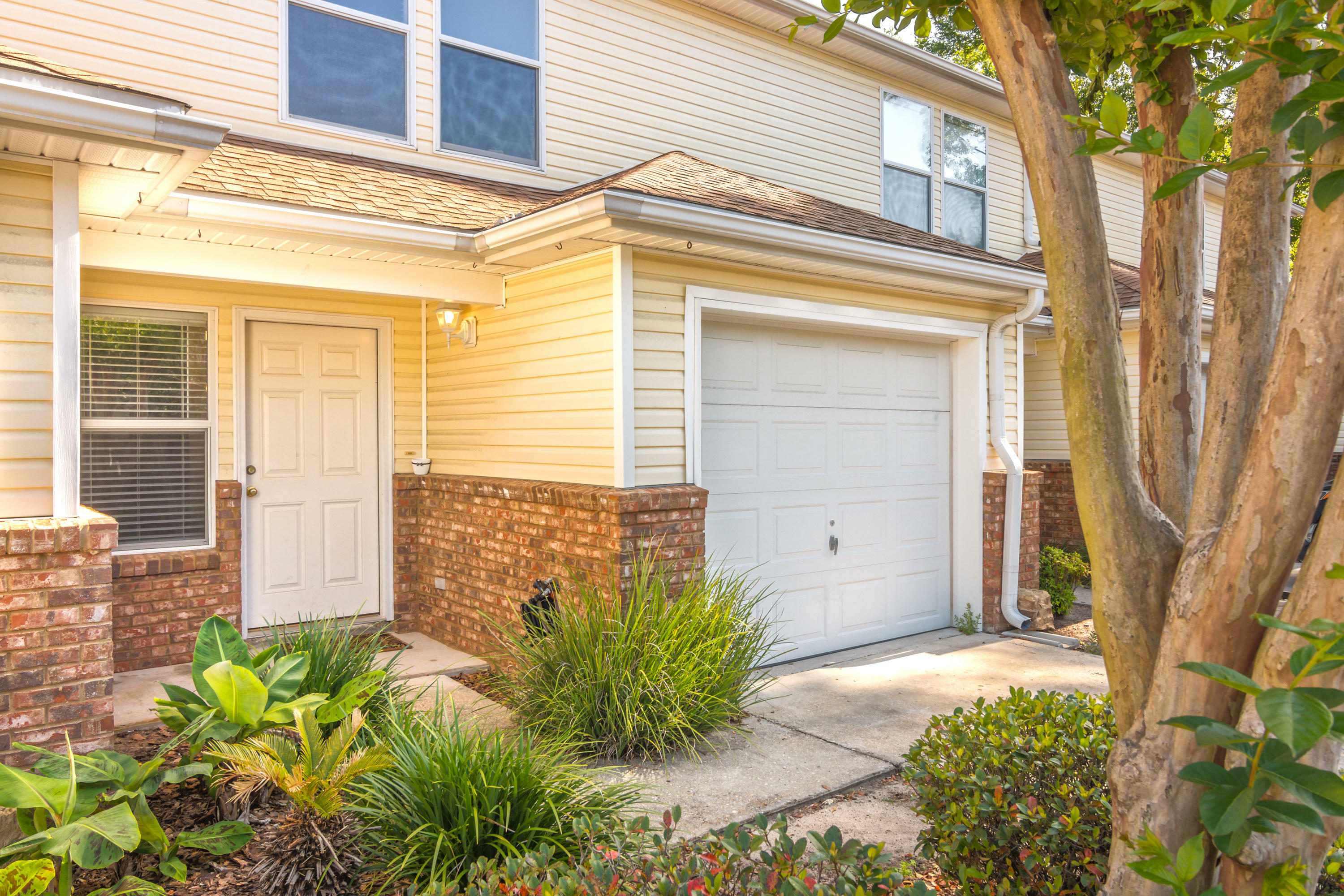 Property Photo: 17 SE Shell Avenue Unit A4 FL 32548