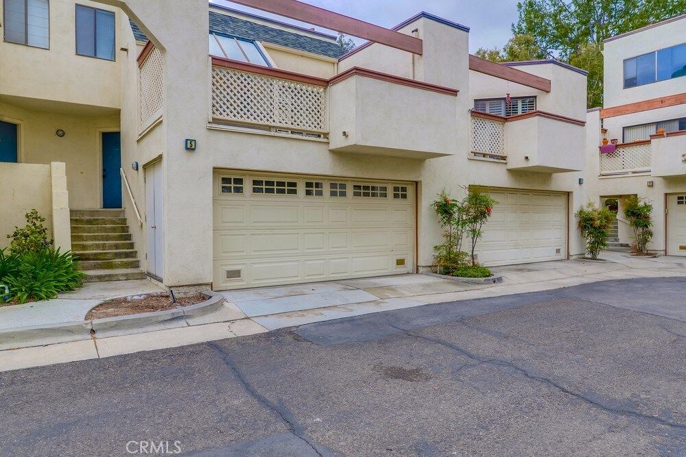 Property Photo: 190 N Singingwood Street 5 CA 92869