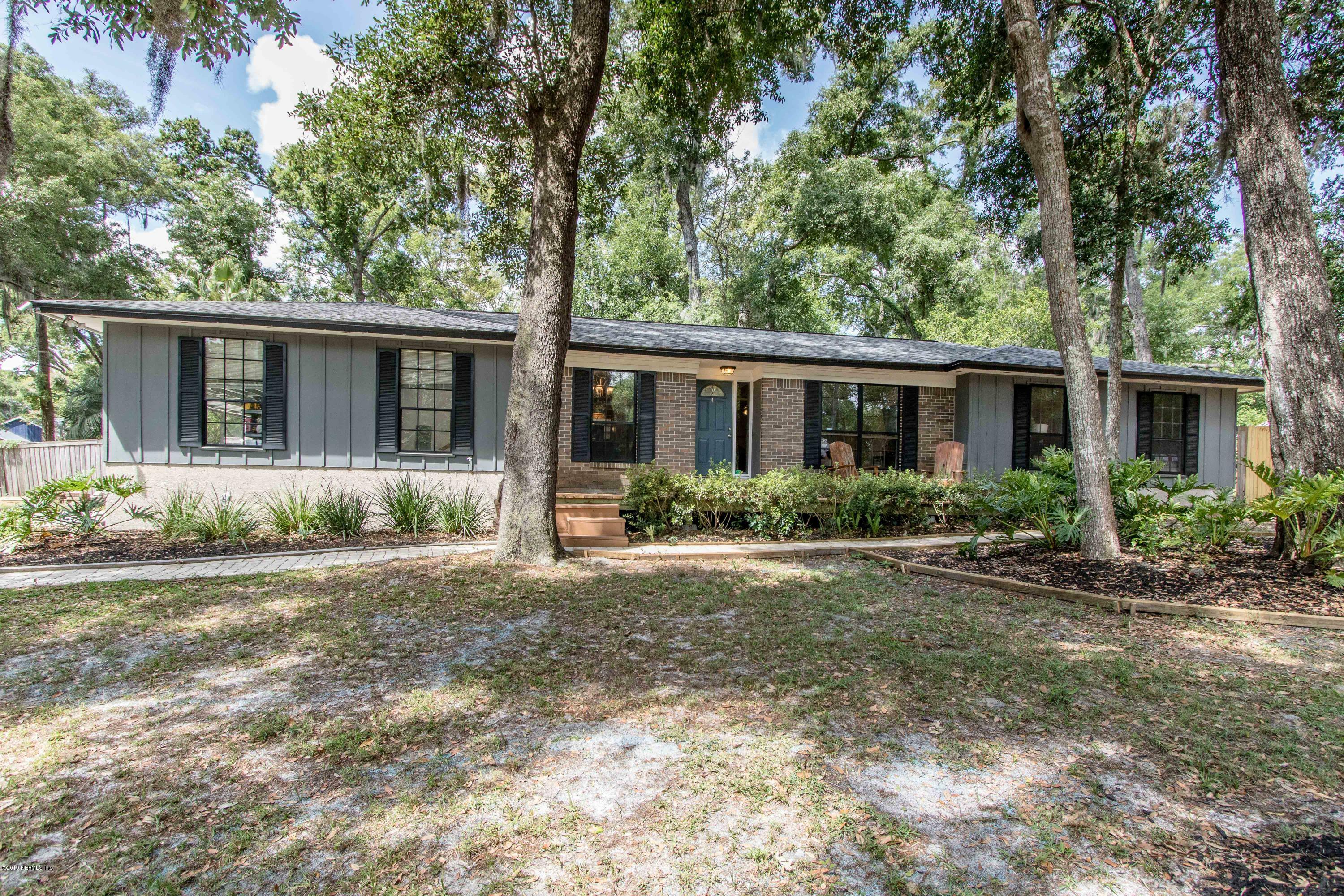 Property Photo: 2678 Iota Court FL 32073