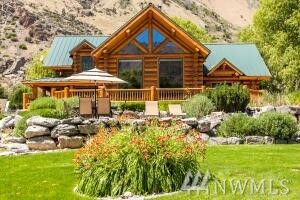 Property Photo:  9889 US 97A  WA 98801 