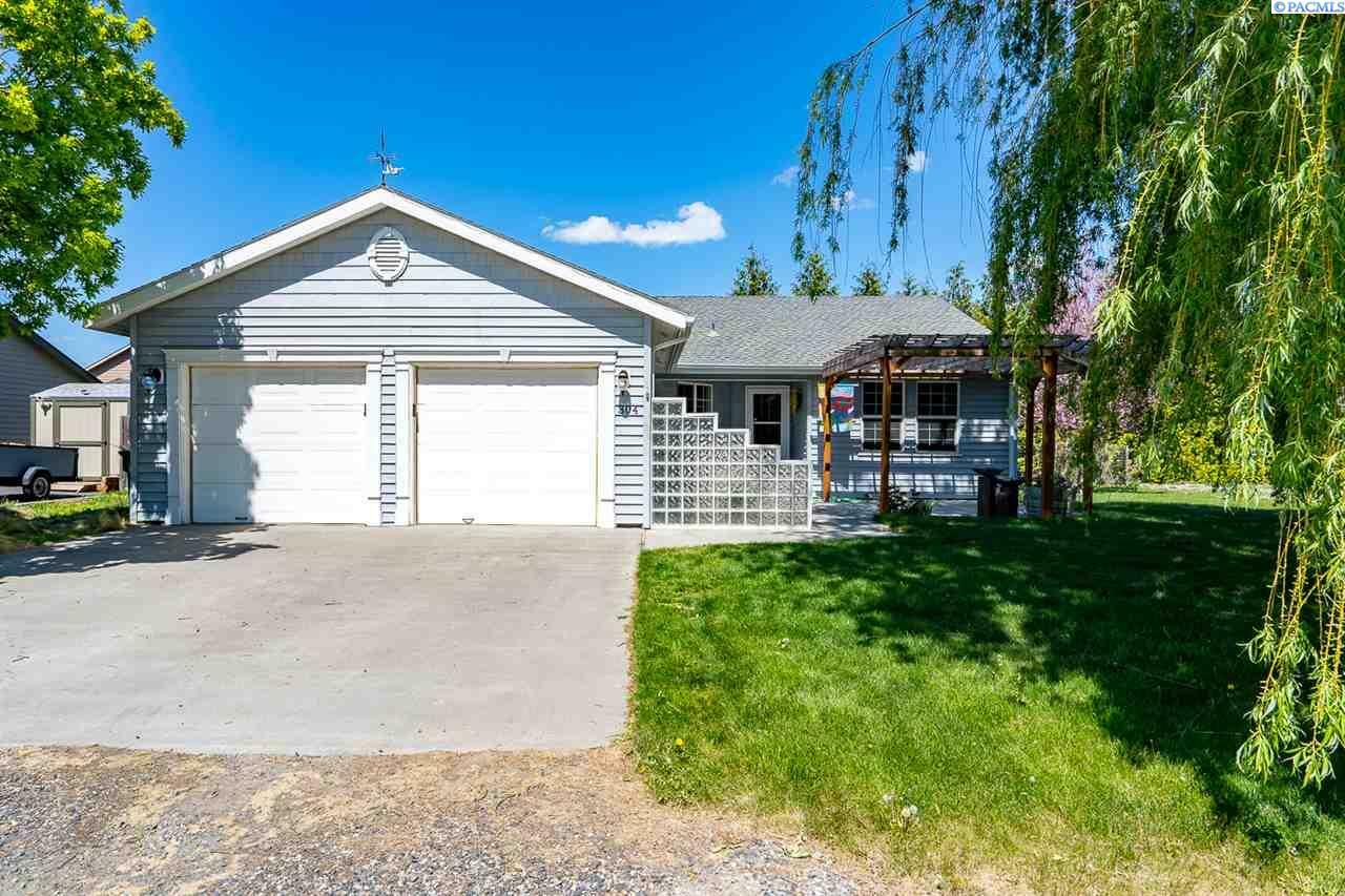 Property Photo:  304 W 48th  WA 99337-5236 