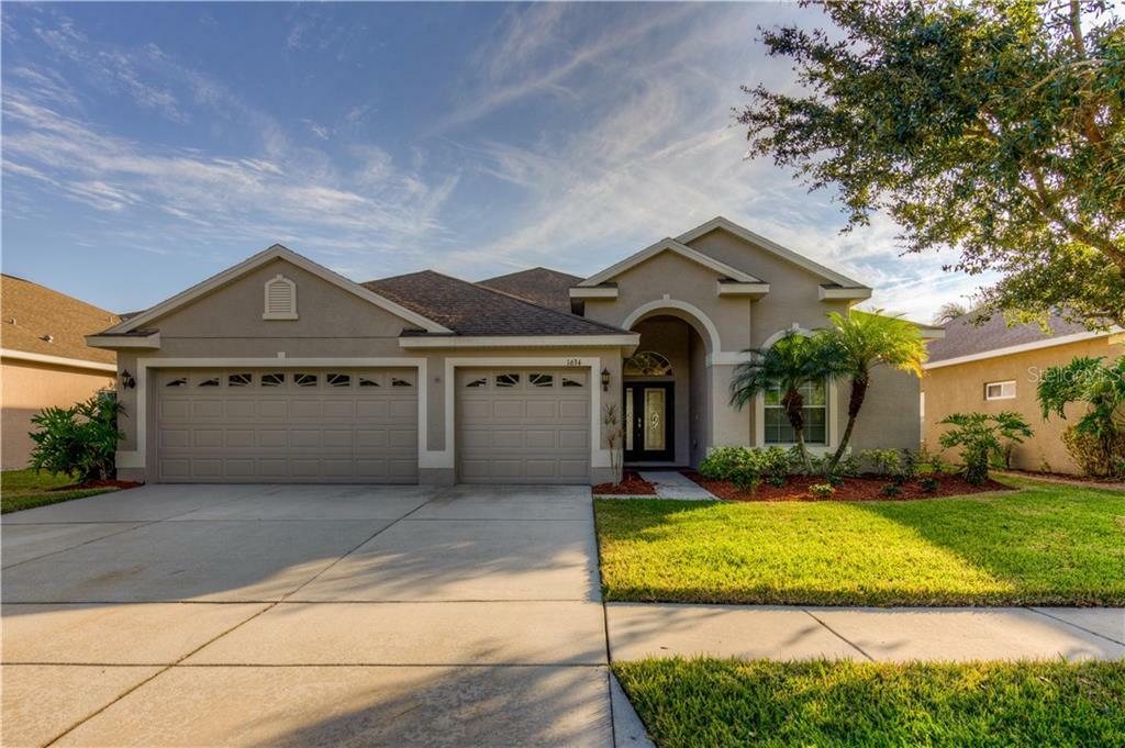 Property Photo:  1634 Mira Lago Circle  FL 33570 