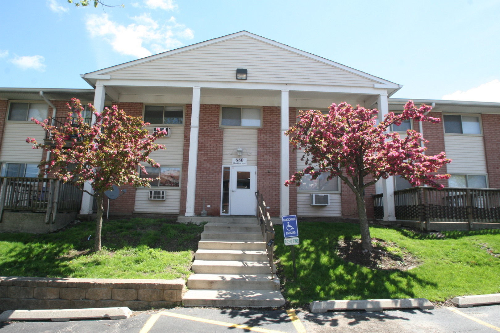 Property Photo: 680 Marilyn Avenue 204 IL 60139