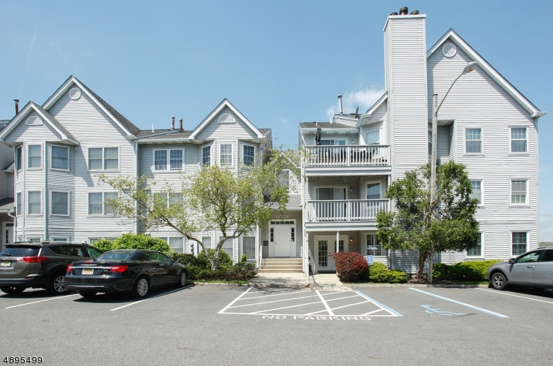 Property Photo: 10 Crystal Ln 10 NJ 07501