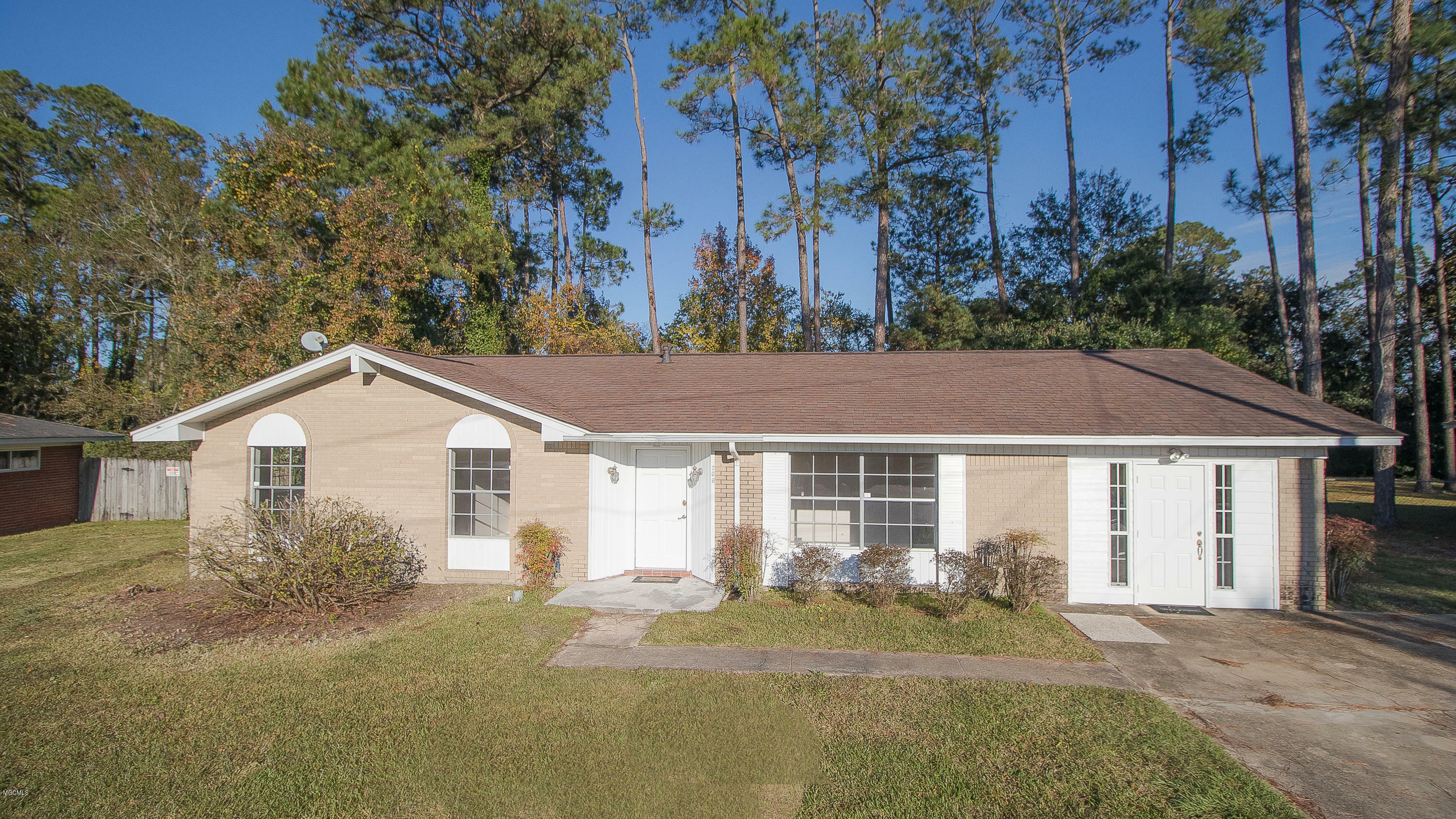 Property Photo: 206 Alverado Drive MS 39560