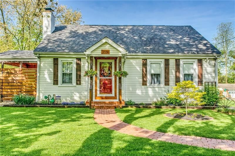 Property Photo:  2031 Hulton Rd  PA 15147 