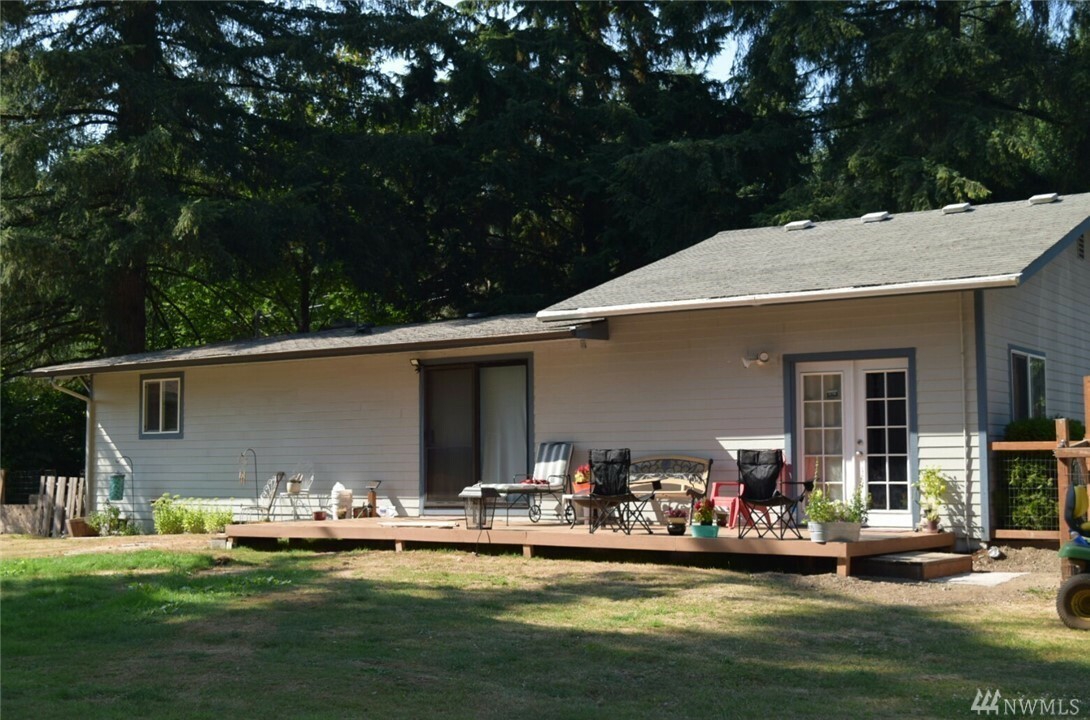 Property Photo:  213 93rd Ave SW  WA 98512 