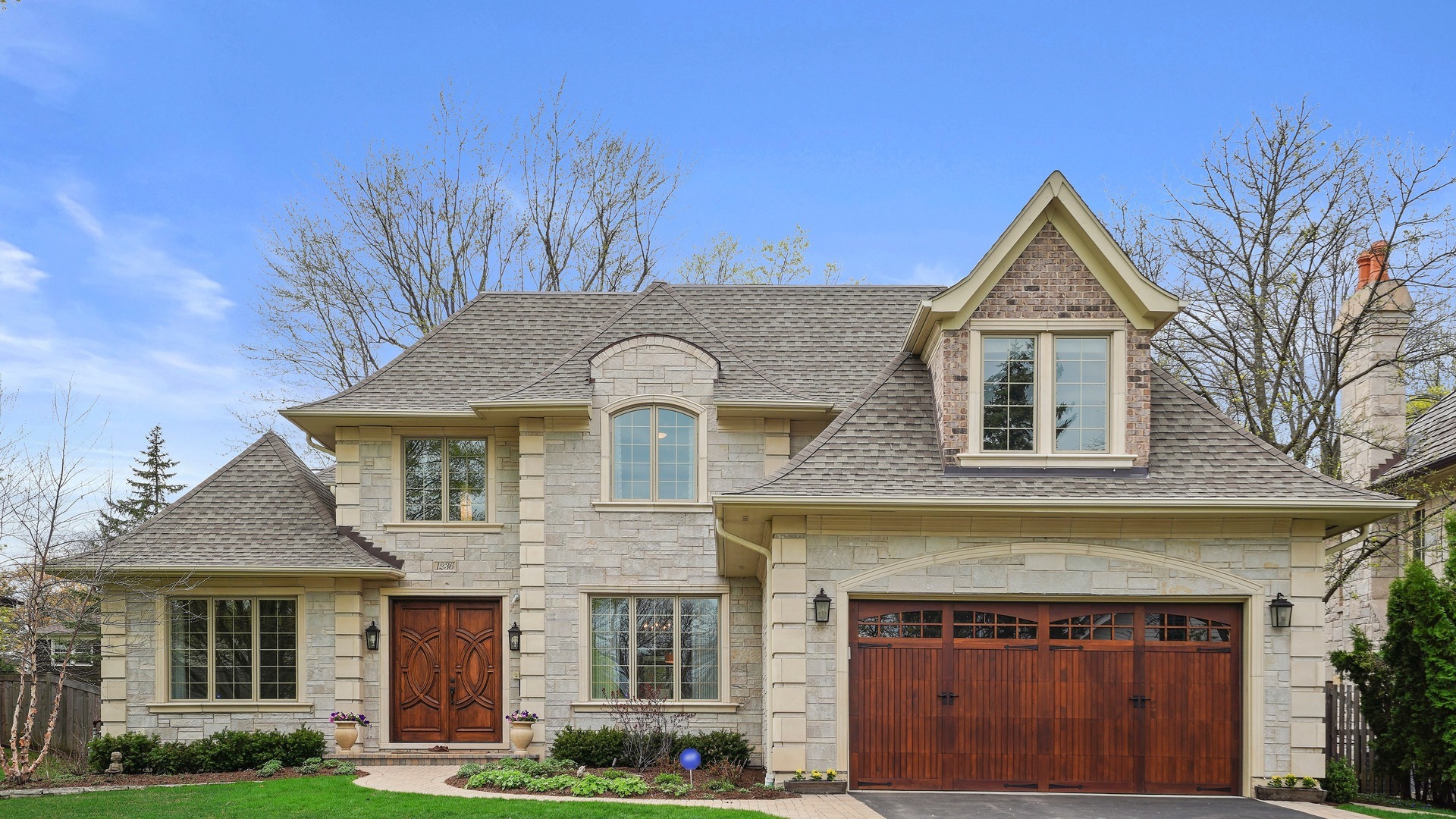 Property Photo: 1236 Roosevelt Avenue IL 60025