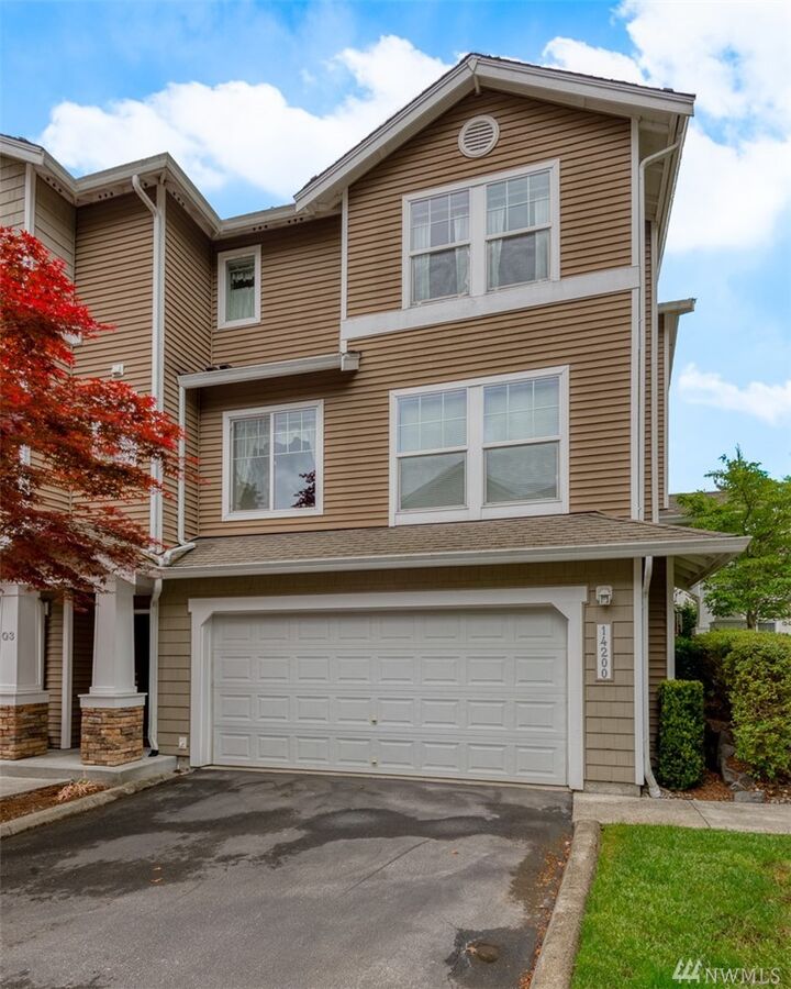 Property Photo: 14200 69th Dr SE Q4 WA 98296