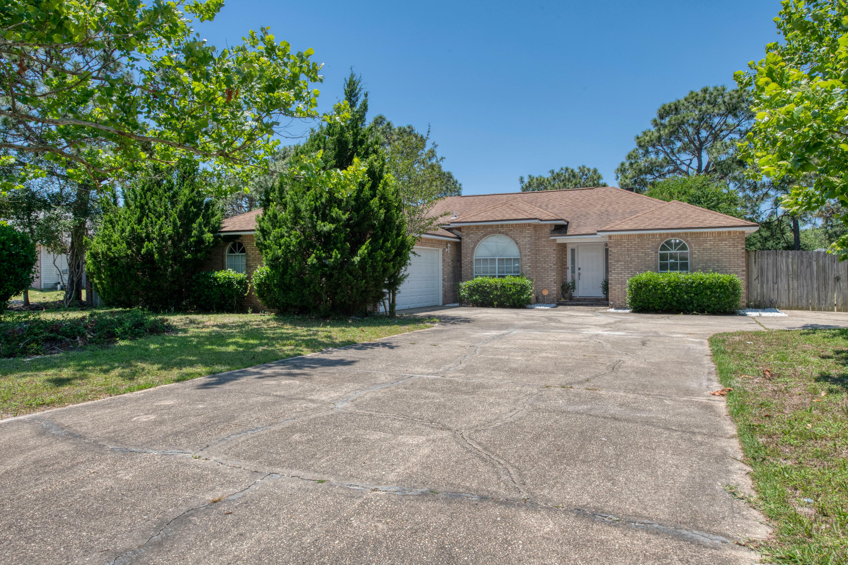 Property Photo:  1915 Sunrise Drive  FL 32566 