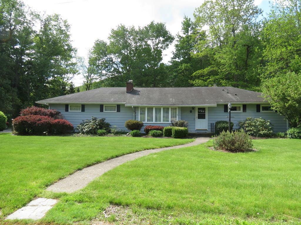 Property Photo:  2 Glider Circle  NY 14903 