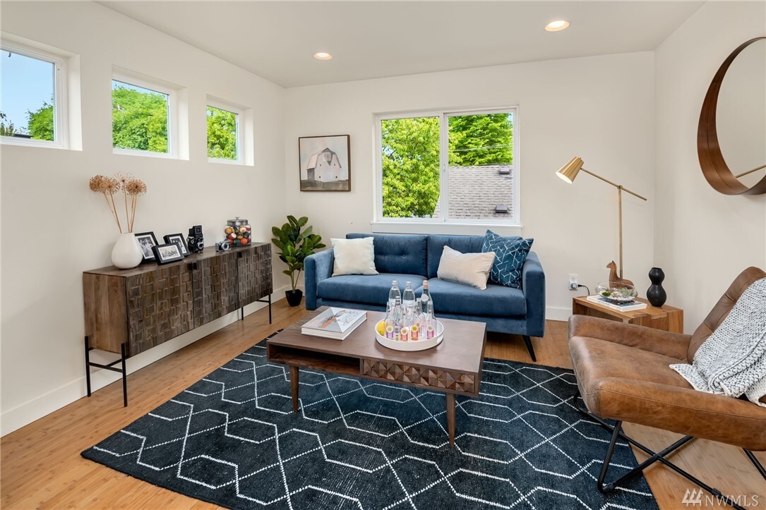 Property Photo:  737 S Homer Street A  WA 98108 