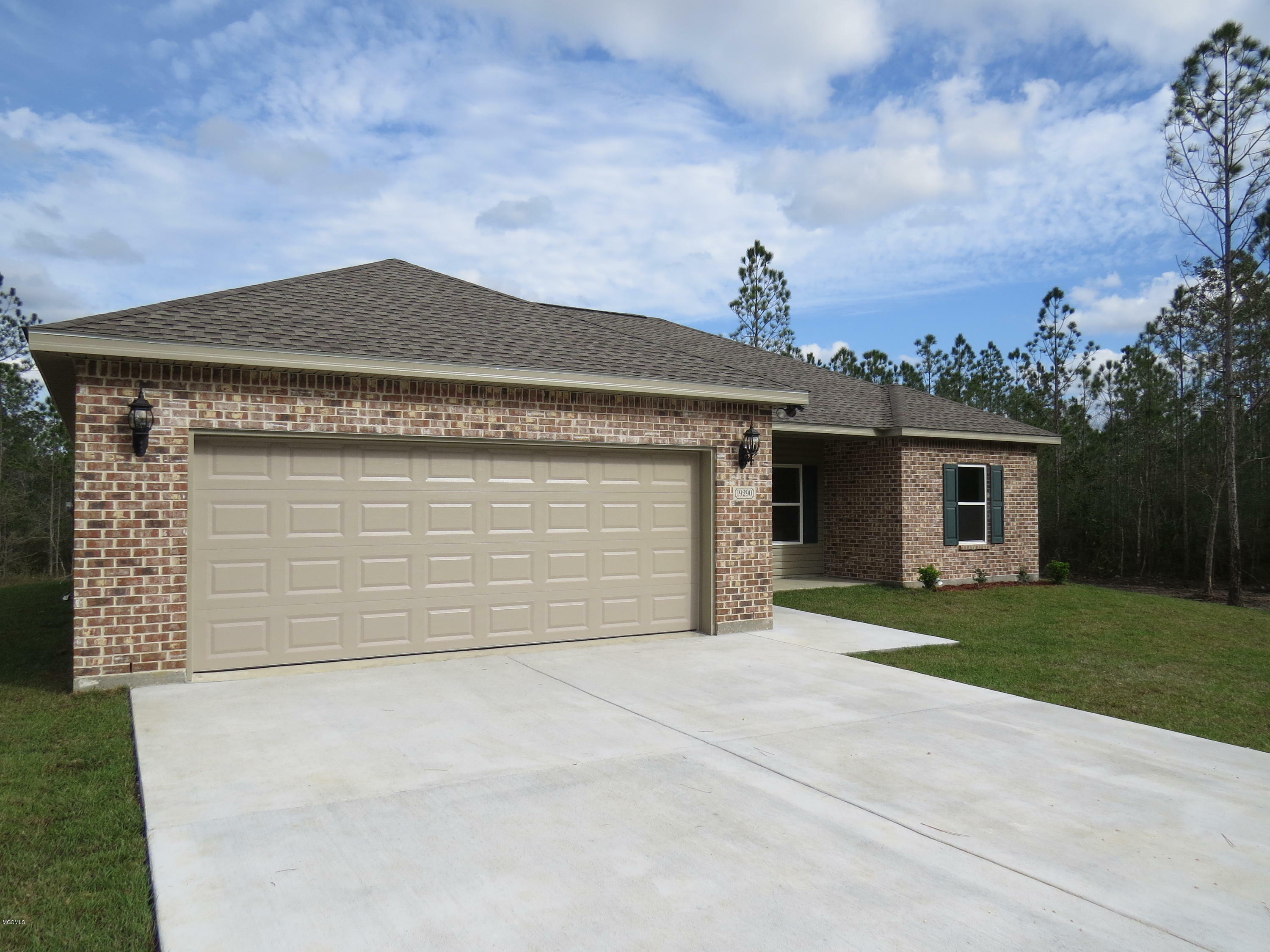 Property Photo: 19290 Fenton Dedeaux Road MS 39556