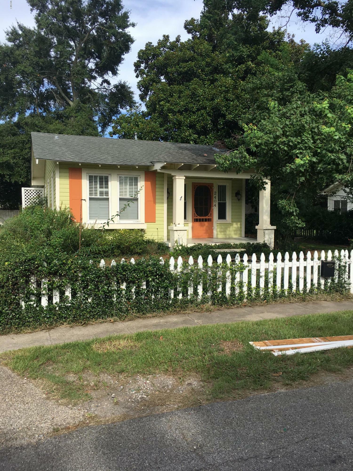 Property Photo: 2404 East Avenue MS 39501