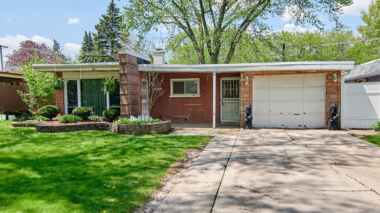 Property Photo:  338 North Forest Avenue  IL 60162 