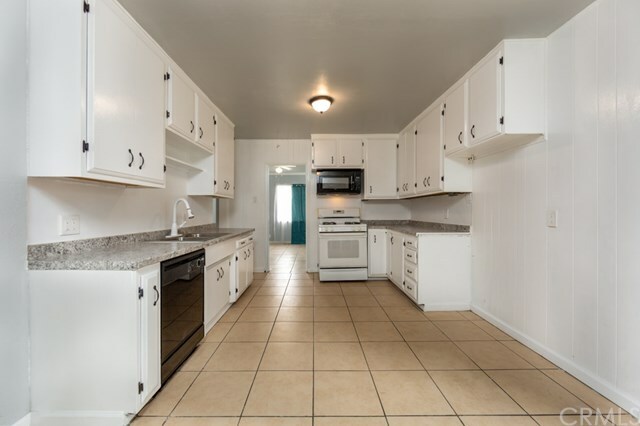 Property Photo:  5206 Gundry Avenue  CA 90805 