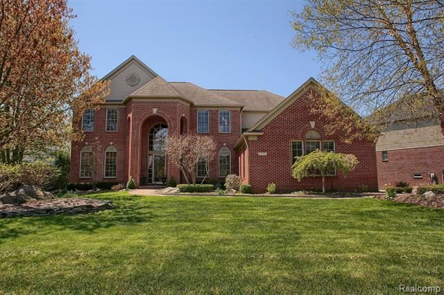 Property Photo:  579 Berridge Circle  MI 48360 