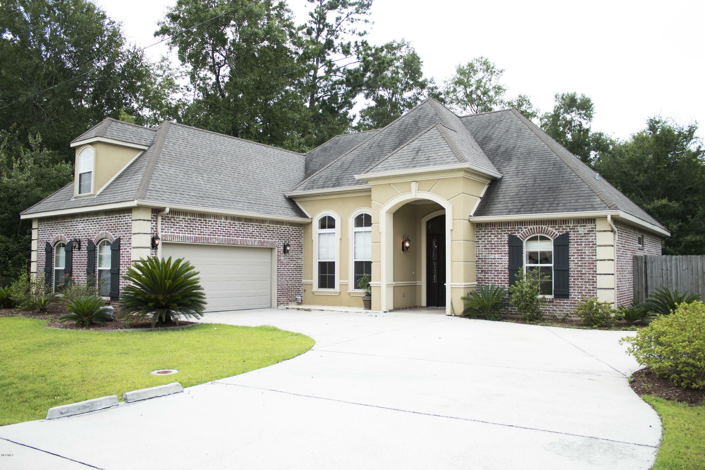 Property Photo:  643 Apelehama Road  MS 39525 