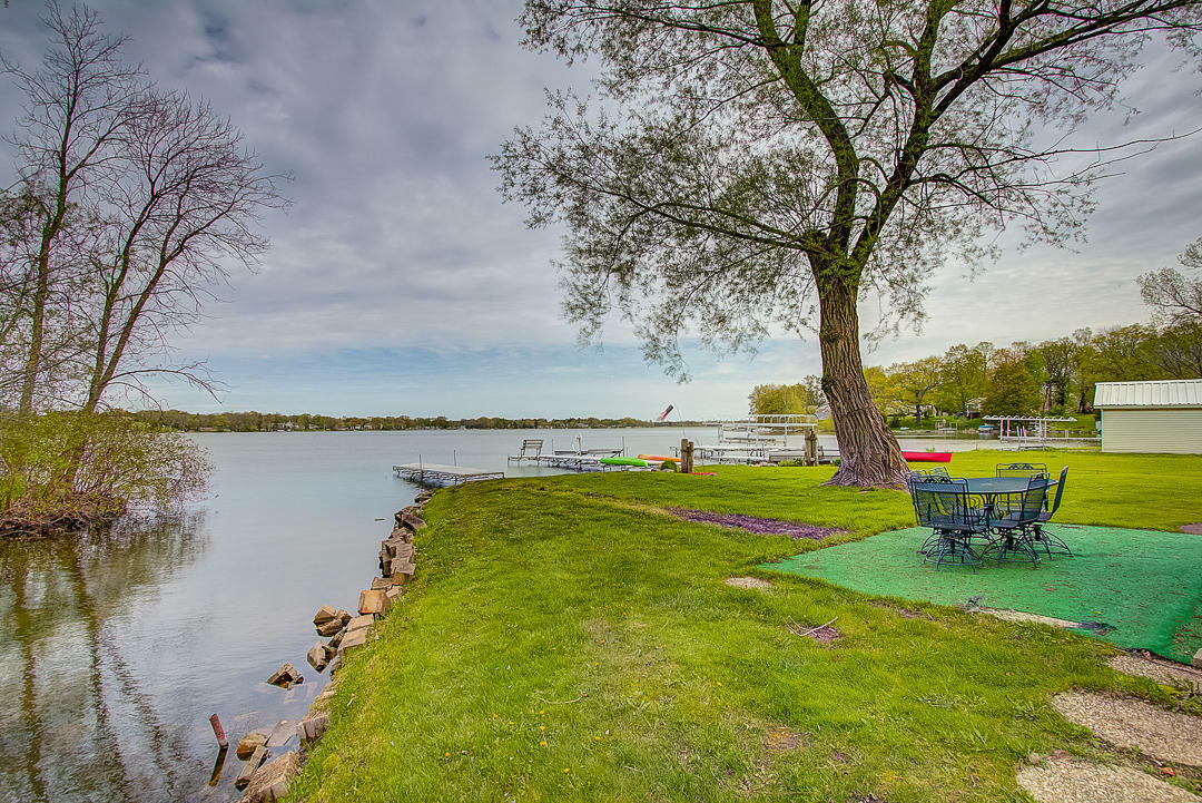 Property Photo: 6040 Eagle Point Rd WI 53027