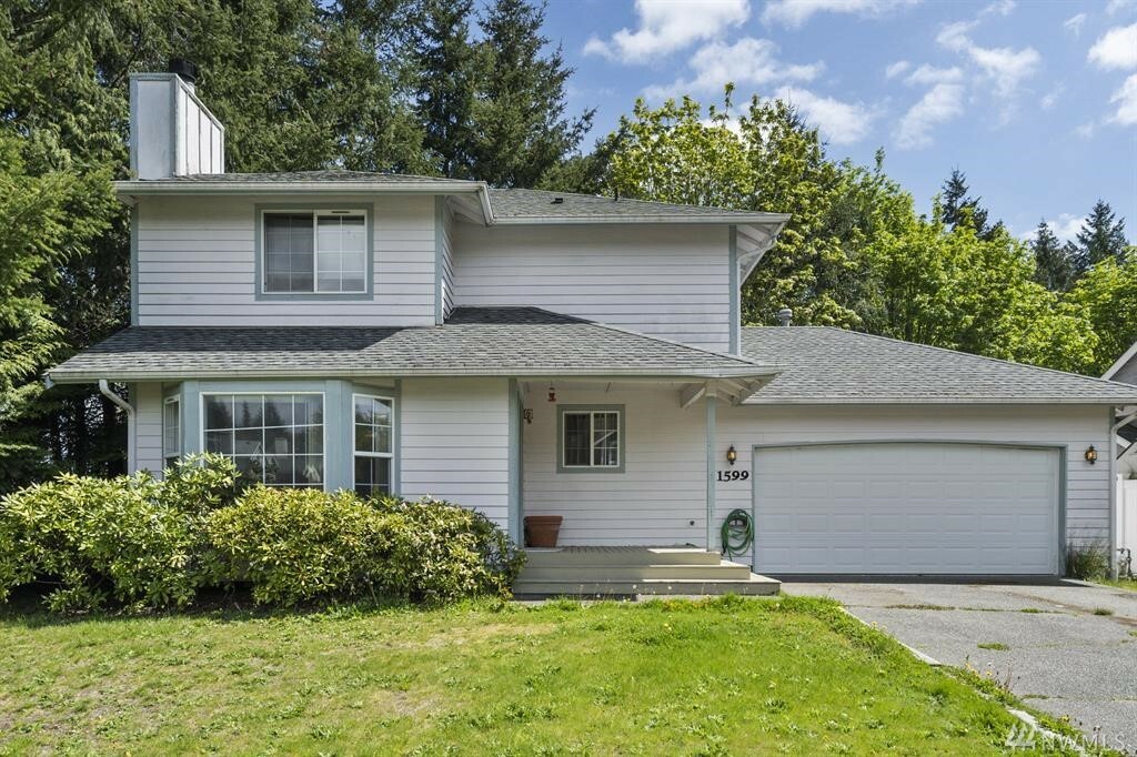 Property Photo: 1599 E Cosmo Lane WA 98366