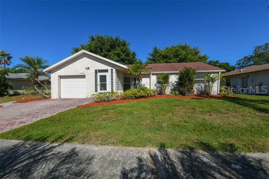 Property Photo:  1272 Kirkwood Lane  FL 34232 