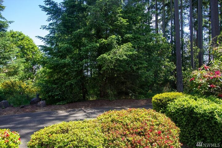 Property Photo: 939 9th Cir 939 WA 98333