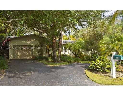 Property Photo: 7515 SW 167 St FL 33157