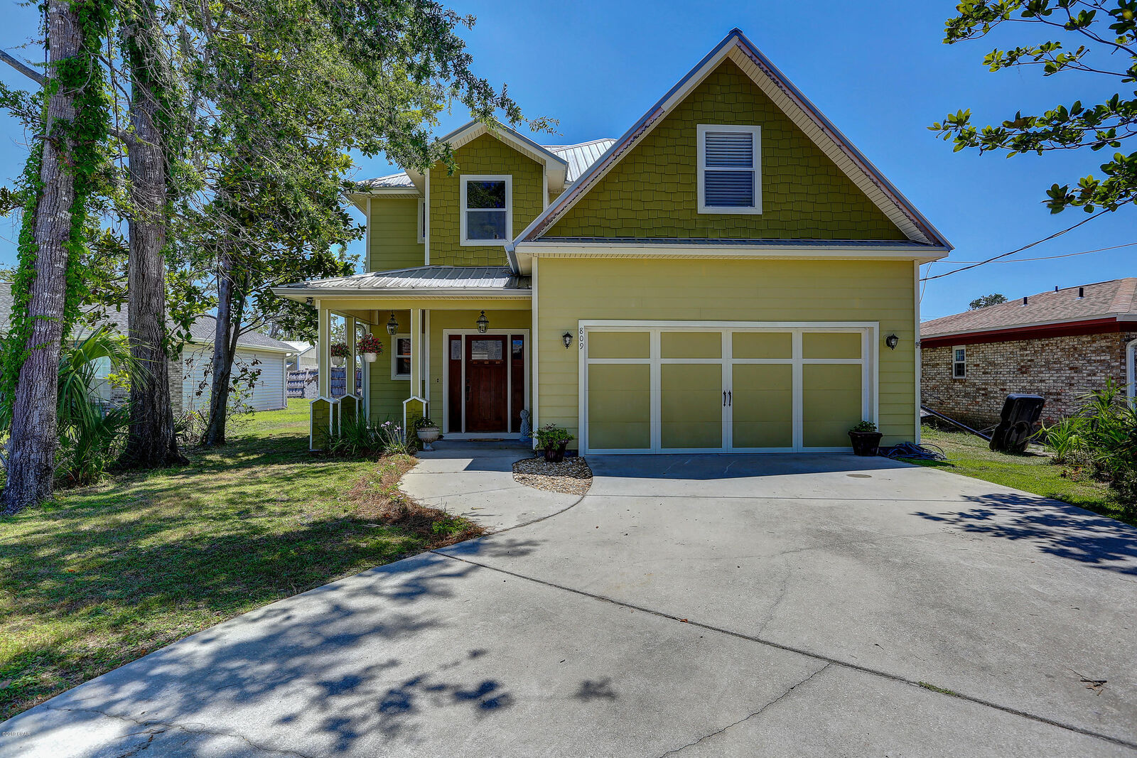Property Photo: 809 Iowa Avenue FL 32444