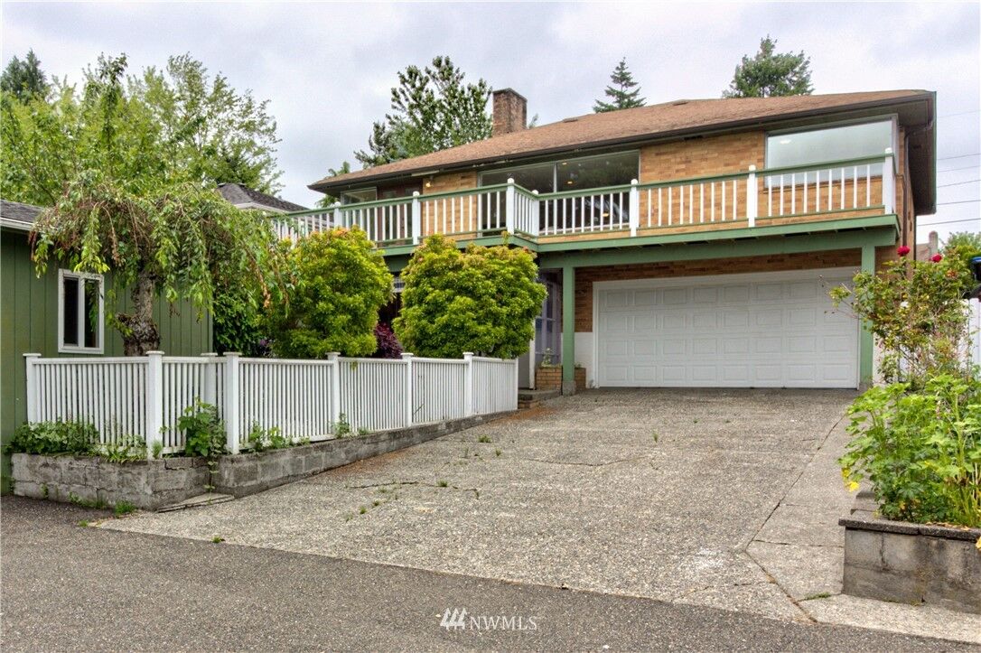 Property Photo:  9726 11th Avenue NW  WA 98117 