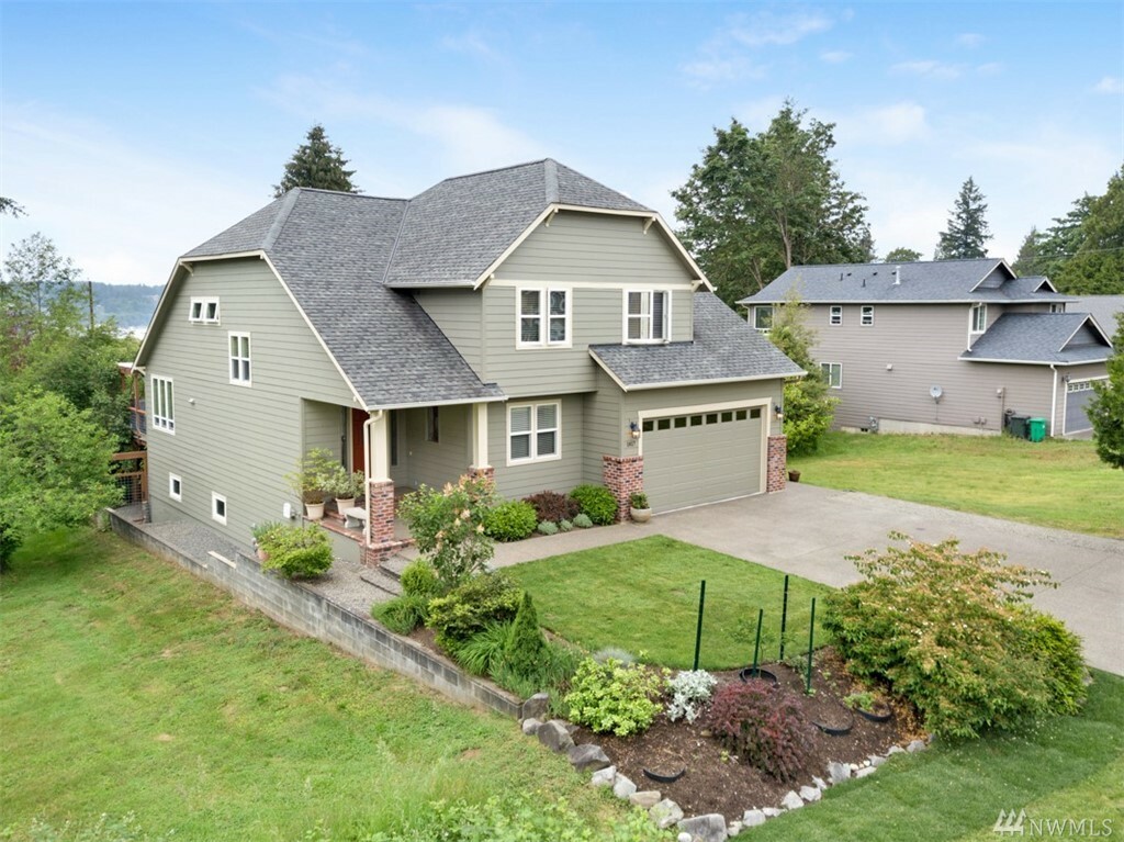 Property Photo: 1817 Rose St NE WA 98506