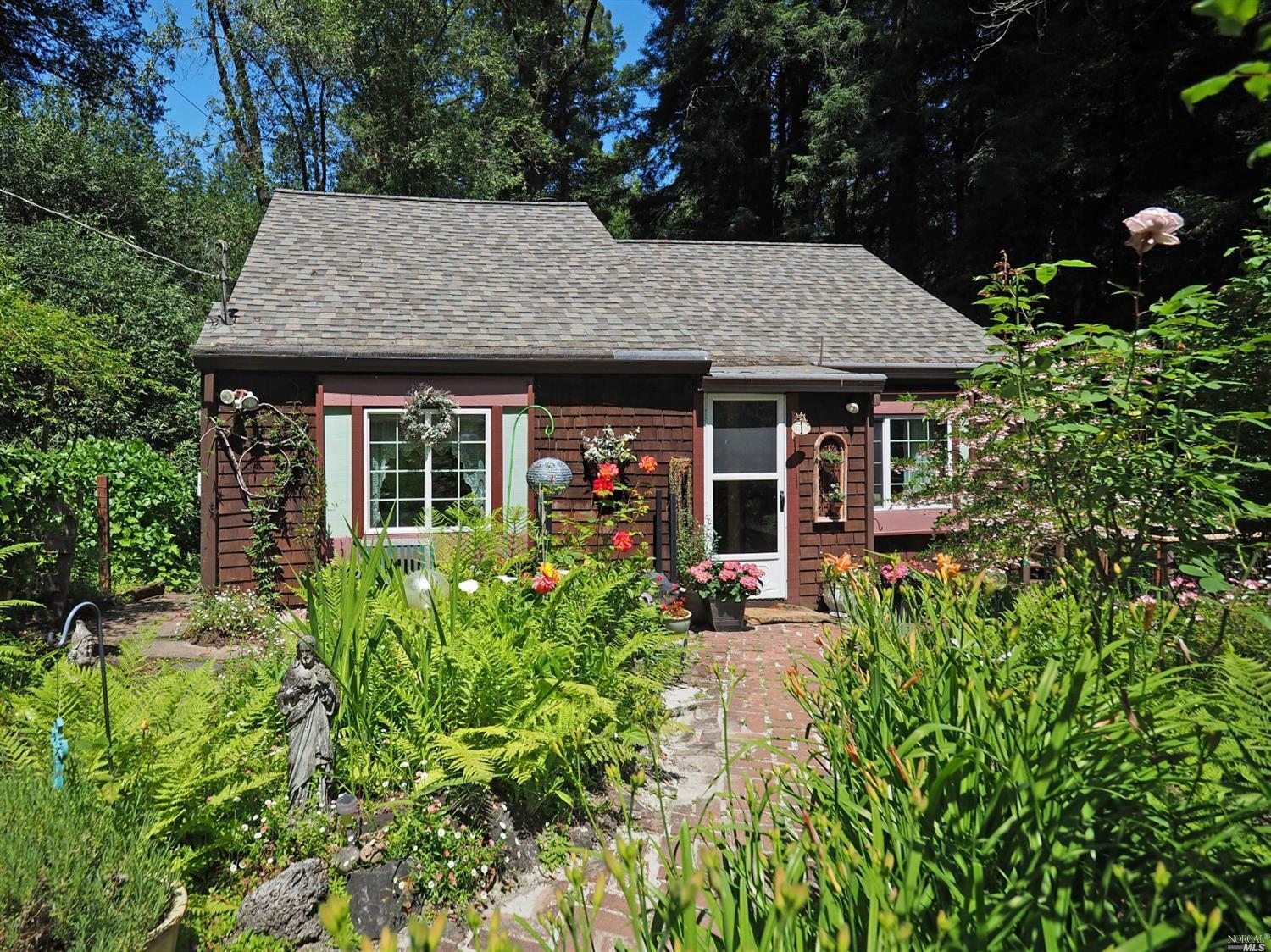 Property Photo:  189 Wagnon Road  CA 95472 