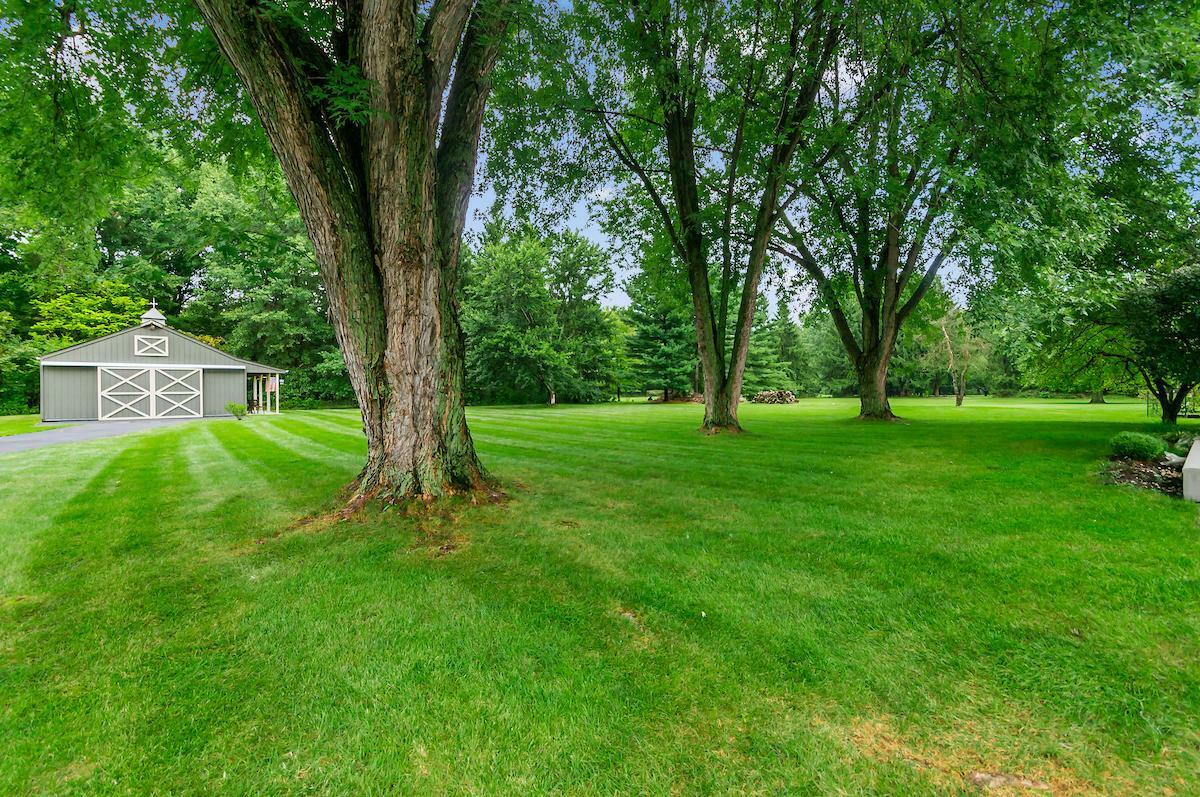 Property Photo:  7199 Lee Road  OH 43081 