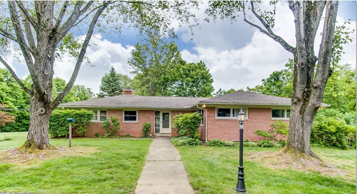 Property Photo:  1769 Highland View Drive  OH 43065 