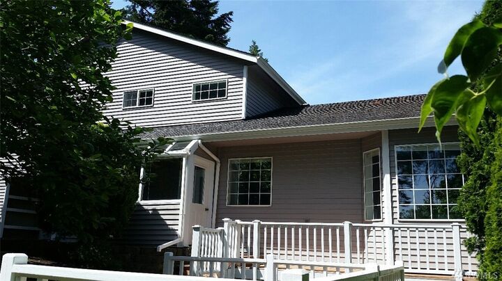 Property Photo: 2509 Soundview Dr WA 98260