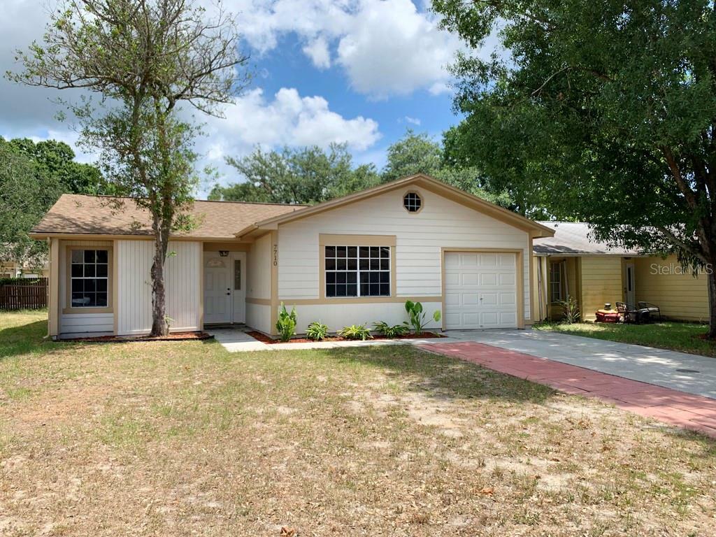 Property Photo:  7710 Glades Court  FL 33637 