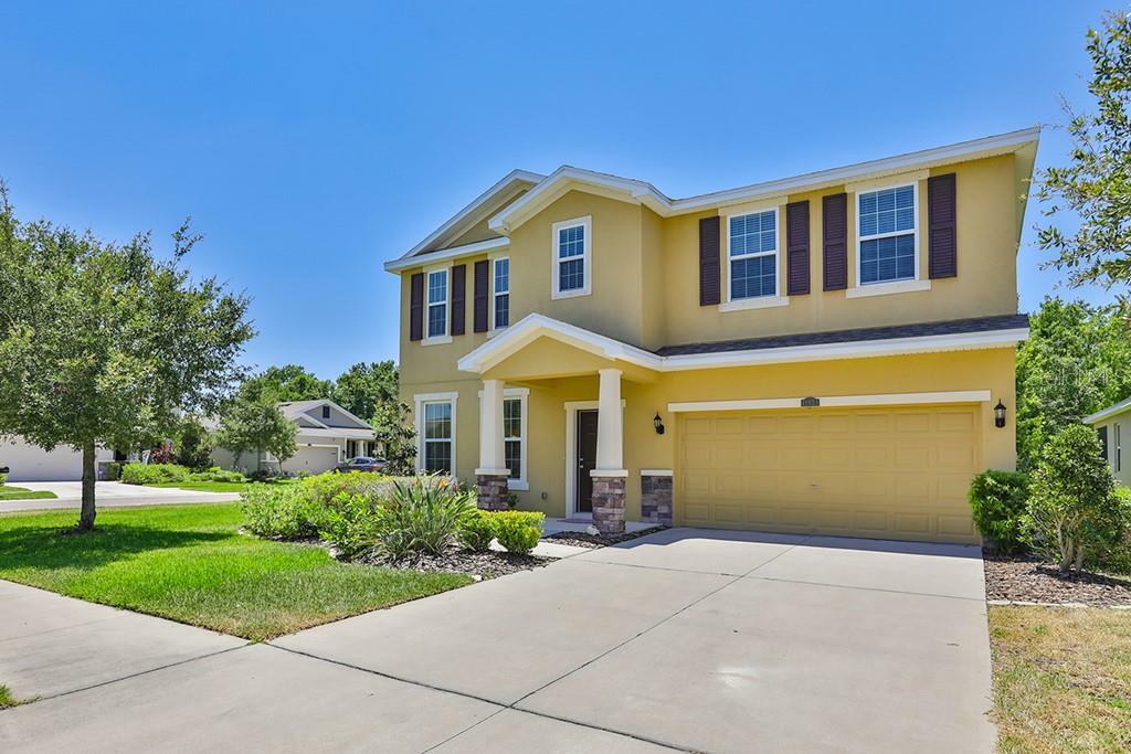 Property Photo:  11623 Storywood Drive  FL 33578 