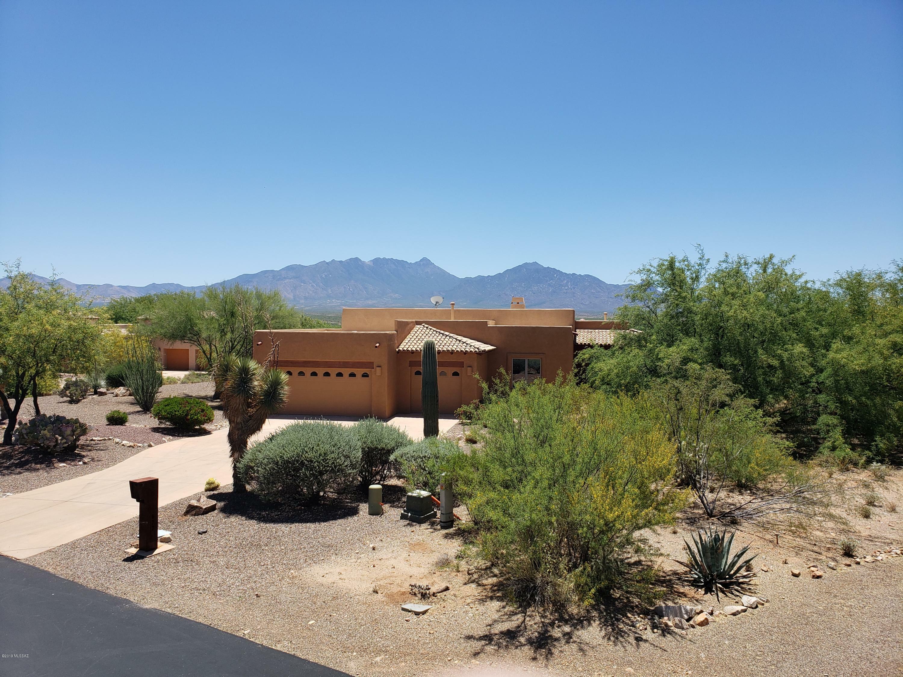 Property Photo:  677 W Placita Quieta  AZ 85622 