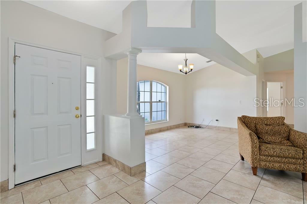 Property Photo:  1103 Arbor Hill Circle  FL 34715 