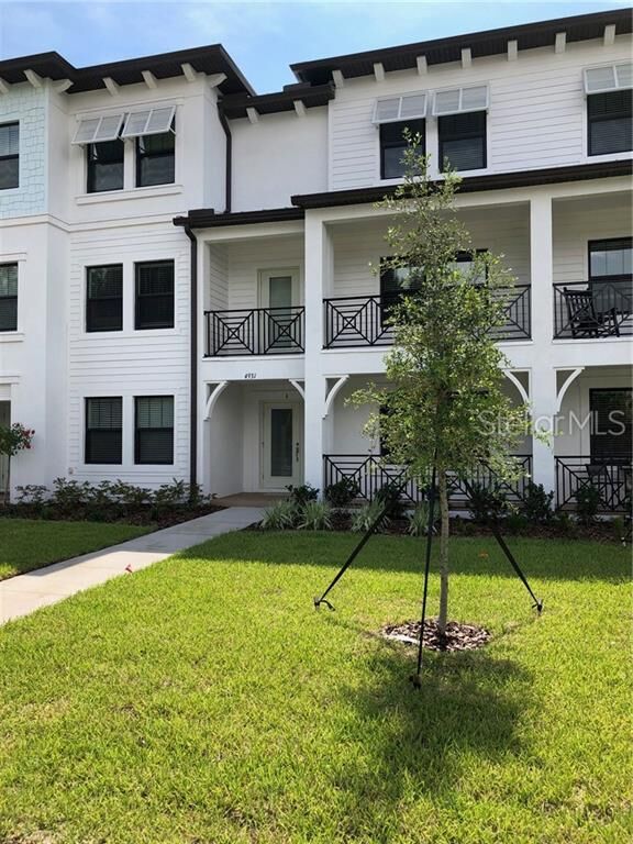 Property Photo:  4931 W Paul Avenue 6  FL 33611 