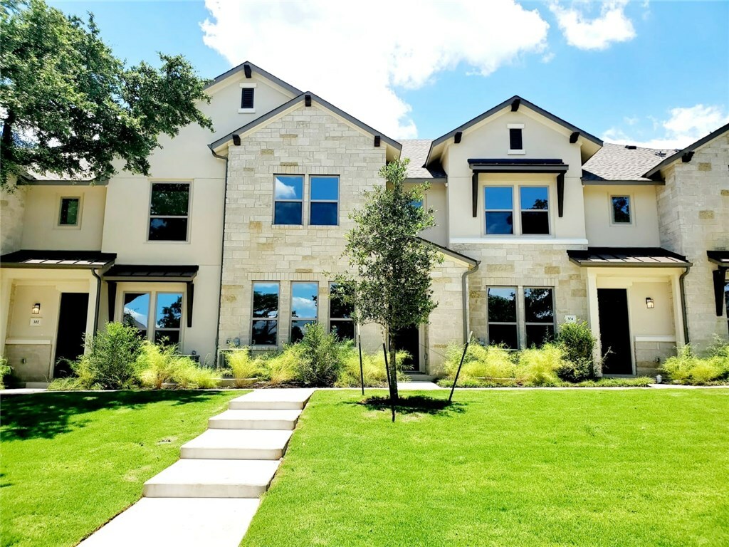 Property Photo:  13800 Lyndhurst Street 303  TX 78717 