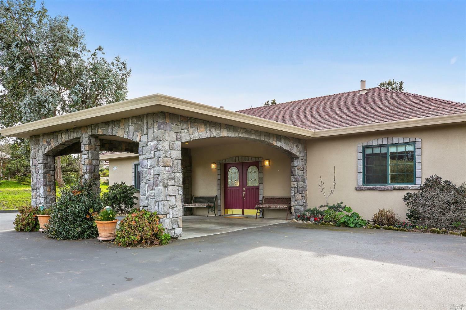 Property Photo:  461 Pepper Lane  CA 94952 