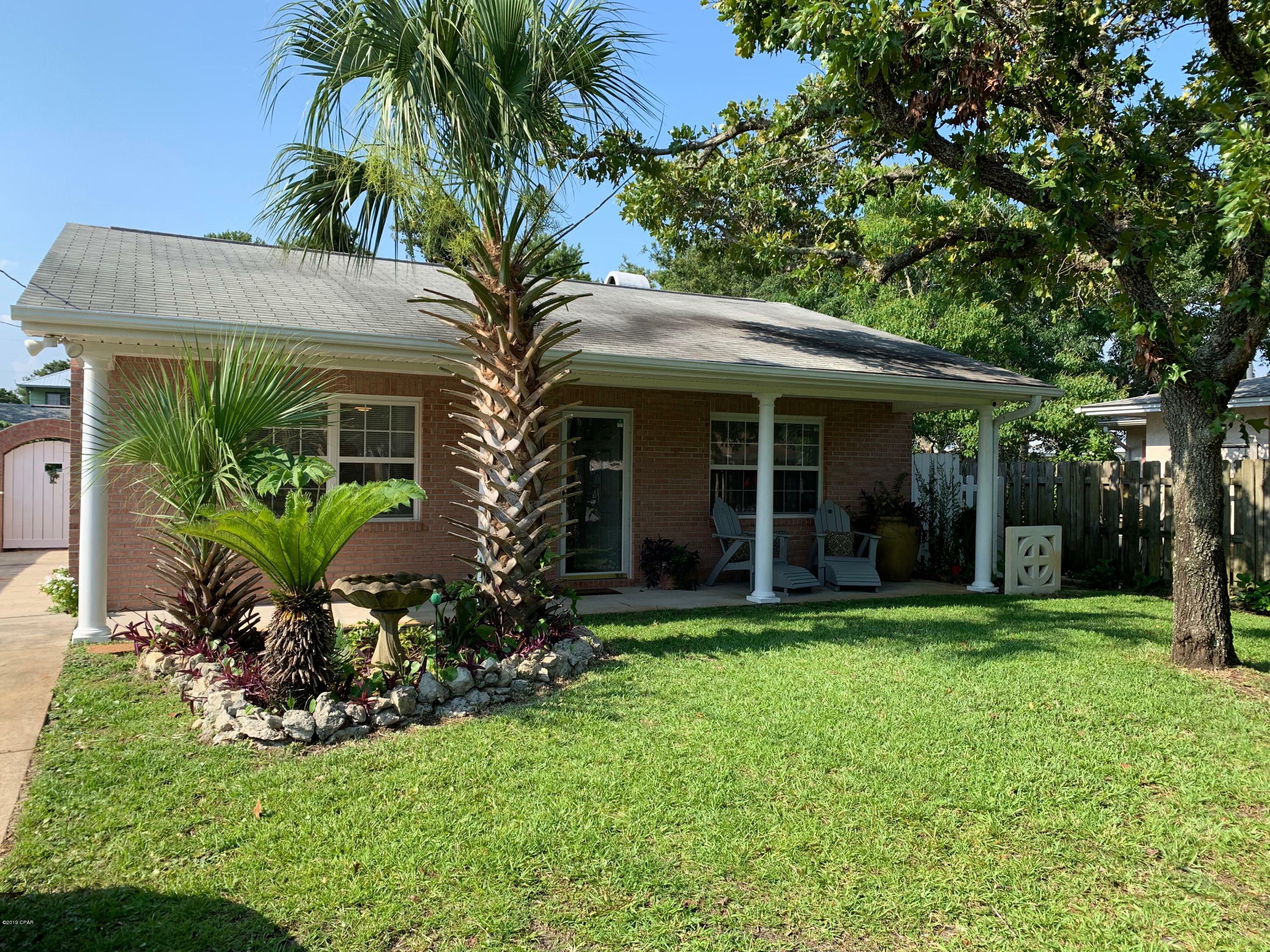 Property Photo:  21604 Palm Avenue  FL 32413 