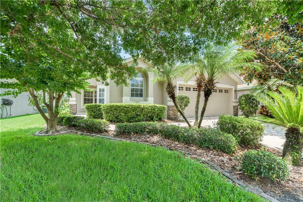 Property Photo:  9821 Pecky Cypress Way  FL 32836 