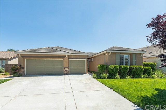 Property Photo:  27439 Freedom Lane  CA 92584 