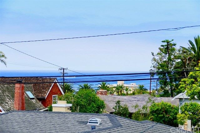 Property Photo:  2035 Catalina  CA 92651 