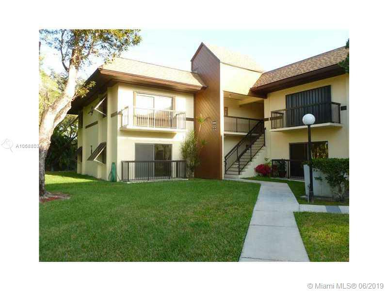 Property Photo: 7995 SW 86th St 305 FL 33143