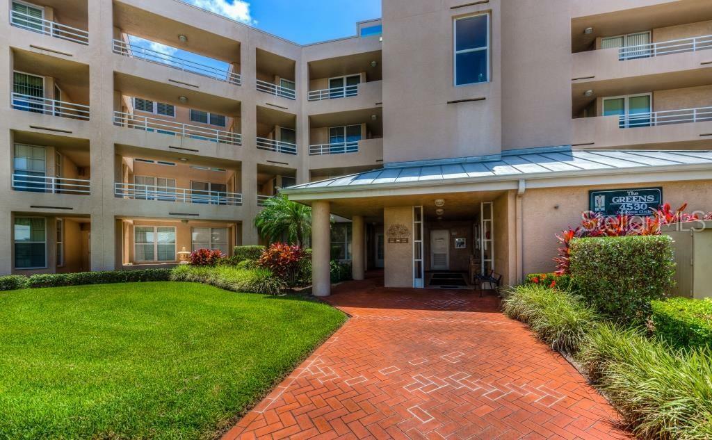 Property Photo: 4530 Pinebrook Circle 407 FL 34209