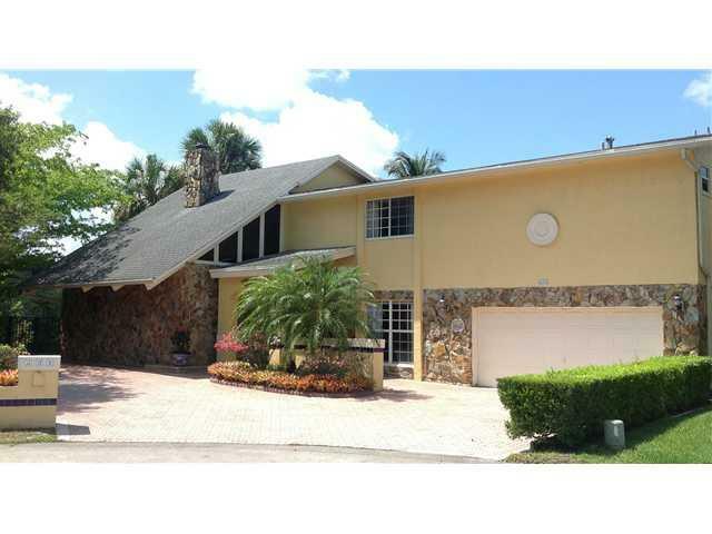 Property Photo:  531 SW 101st Te  FL 33324 